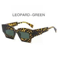 ราคา แว่นกันแดดผู้หญิง ทรงแคทอาย บุคลิกภาพ สไตล์แคทวอล์ค สวยงาม แว่นกันแดดยอดนิยม (1731895185248781395)