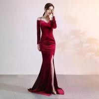ราคา ชุดราตรียาวสีแดง แต่งสายเพชร แขนยาว ผ้ากำมะหยี แนวเรียบหรูดูแพง สวยดูดี เหมาะสำหรับชุดออกงานต่างๆ ชุดราตรี ชุดไปงานแต่งงาน ชุดงานประกวด งานรับรางวัล (1729620976772352059)