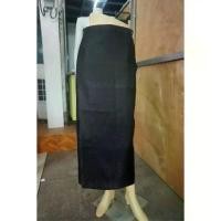 ราคา ผ้าถุง แพรวา สีดำ และ สีขาว ตัดสำเร็จ แบบป้าย ฟรีตะขอ 1 คู่ ️ สไตล์เดียวกับสมอ (1731518026167323182)