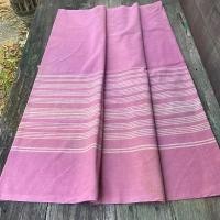 ราคา ผ้าซิ่นทอมือย้อมสีธรรมชาติ ผ้าฝ้าย ผ้าถุง ผ้าไทย ย้อมแก่นฝาง (1729613786838239765)