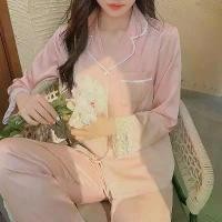 ราคา ชุดทูพีซสำหรับผู้หญิง แขนยาว วัสดุไหมน้ำแข็ง ชุดเลานจ์ผ้าไหมเทียมบาง ชุดนอนแขนยาวผ้าซาตินผู้หญิง กางเกง นอน ผู้ ชาย ขา สั้น ชุด นอน ผ้าถุง ปาเต๊ะ ชุด นอน กระโปรง แขน ยาว (1732093534941317345)