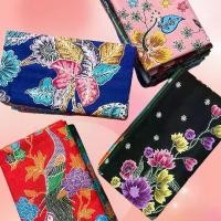 ราคา ผ้าถุง 10 ชิ้นรูปแบบสุ่ม สำเร็จรูป กันต์รีวิว ผ้าถุงสกินนี่ ผ้าถุงสาวอวบ ผ้าถุงสําเร็จ ผ้าถุงไทยใส่แล้วสวย ผ้าถุงลายไทย ผ้าถุงตัดสําเร็จ ผ้าถุงเย็บพร้อมนุ่ง คละลาย ดอก นกยูง (1730954079633443210)