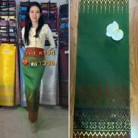 ราคา น416 ผ้าถุง ผ้าซิ่น ทอลาย เนื้อไหม กาบแก้ว สีเขียว (1729625532825832058)