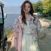 ราคา เสื้อเชิ้ตลายดอกไม้ฤดูร้อน สำหรับผู้หญิง แขนสั้น แฟชั่น ทรงหลวม สไตล์ฮ่องกง เสื้อคลุม สไตล์ขี้เกียจ 1445 คนรวบรวม (1731216922018284647)