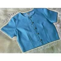 ราคา เสื้อผ้าฝ้าย กระดุมโบว์ สีฟ้า COD เสื้อแขน ตุ๊กตา เสื้อสาวอวบพรางหุ่นแฟชั่น เสื้อผ้าผู้ใหญ่รุ่นแม่อายุ 60 เรียบๆ คอบัวลายสก็อต (1731790609029171148)