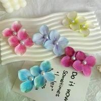 ราคา กิ๊บติดผมดอกไม้เล็กคู่ 2 ชิ้น เครื่องประดับผมสดและหวาน คลิปปากเป็ดด้านข้าง ที่หนีบผม Updo มีในสต็อกสำหรับจัดส่งในพื้นที่ (1731466449296590836)