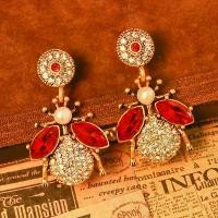 ราคา ต่างหูรูปสัตว์ สไตล์เรโทร เคลือบฝังเพชร พลอย สไตล์โบราณ ชุบทองแดง ต่างหูมุกทอง เงิน 925 ซอกกลางโบราณ มาใหม่ (1731034846265969368)