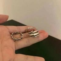 ราคา แหวนดิจิตอล สไตล์เรโทร ดีไซน์เรียบง่ายและหลากหลาย ดีไซน์โรมันเก่า สไตล์เกาหลี เหมาะสำหรับนักเรียน สไตล์ฮิปฮอปและอิน แหวนนิ้วชี้เปิด แหวน นาค (1731722986833611493)