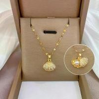 ราคา สร้อยคอเพชร แฟชั่น เชลล์ มุก ทำจากเหล็กไททาเนียม ไม่ซีดจาง สำหรับผู้หญิง จี้พัดเรียบหรู สาย คอ เชือกร่ม จี้ สร้อยคอ อิสลาม สร้อย กระดูก อี้ ป๋อ จ้าน สร้อย ใส่ พระ งาช้าง (1732340265252391500)