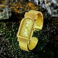 ราคา นาฬิกาสร้อยข้อมือผู้หญิง แฟชั่นราคาไม่แพง หรูหรา เพชร สี่เหลี่ยมเล็ก ควอตซ์ นาฬิกาข้อมือโลหะสำหรับผู้หญิง เครื่องประดับ (1729884320831867347)