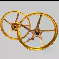 ราคา ล้อแม็ก เวฟ110i /KRYON 5 ก้าน งานCNC Honda Wave 110i/125i วาฬ**สีทอง** หน้าดิส 4รู-หลังดั้ม อัดลูกปืน+บูธกลางล้อ ขอบ1.4*17 ขายเป็นคู่ - ทอง (1729756661718878880)