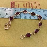 ราคา ข้อมือนากประดับพลอย โกเมน (1729610538290809344)