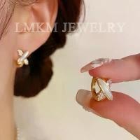 ราคา ต่างหูแฟชั่น ต่างหูผีเสื้อ ต่างหูไม้กางเขน ต่างหูเปลือกหอย ต่างหู ดิออร์ ติดเพชร เครื่องประดับ ต่างหูแฟชั่นผู้หญิง ต่างหูแบบห่วง jewelryของแท้ ต่างหูห่วง ต่างหูเท่ๆ ต่างหูแฟชั่นล (1730597621439236126)