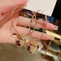 ราคา ต่างหูแบบยืน ต่างหูห่วง สำหรับผู้หญิง ต่างหูห่วงกลวง ต่างหูรูปหัวใจ (1731681078409726187)