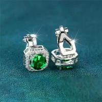 ราคา ต่างหูหนีบ ทรงสี่เหลี่ยม หินเพทาย ทรงกลม สีฟ้า สีเขียว สีดำ สีชมพู และสีแดง สำหรับผู้หญิง สีเงิน เพทายสีรุ้ง ไม่เจาะ กิ๊บติดหู เครื่องประดับ (1731491866265816034)