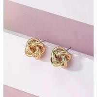 ราคา พร้อมส่งจากไทย mija.stories - Atomic Stud Earrings ต่างหูแป้น ต่างหูมินิมอล (1732183203866839545)