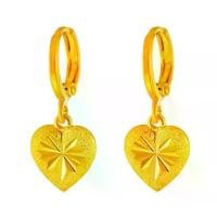 ราคา ต่างหูทอง ชุบทองแท้ ไม่ซีดจาง ต่างหูรูปหัวใจ สำหรับผู้หญิง เหมาะสำหรับงานแต่งงาน คริสต์มาส ของขวัญวันเกิด มีจำหน่ายใน 1/2 คู่ 2025 (1732136737173047327)