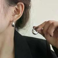 ราคา คลิปหนีบหูม้วนแมลงวัน สไตล์ฝรั่งเศส ดีไซน์เฉพาะ คุณภาพสูง สไตล์เกาหลี ผู้หญิง ไม่มีหู ดีไซน์อเนกประสงค์ คลิปหนีบหูพระจันทร์โค้ง เหมาะสำหรับผู้หญิง เหรียญหลวงปู่หนูอินทร์ ห่วงใส่พ (1731475754182215910)