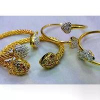 ราคา สร้อยข้อมือหัวใจสีทอง สร้อยข้อมือฟรีไซส์ สร้อยข้อมือเพชร สร้อยข้อมือข้อมือ ชุบทอง (1731912616263451672)