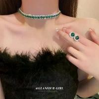 ราคา สร้อยคอมรกต เครื่องประดับ korkung สไตล์ยุโรปและอเมริกา สร้อยคอสีเขียวมรกต ชุดสามชิ้น เครื่องประดับ (1730728498351540518)