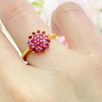 ราคา แหวนทอง พลอยดอกไม้สีทับทิม แหวนทอง2สลึง รุ่นฟรีไซร์ปรับขนาดได้ 0224 แนะนำ (1731503051054417063)