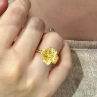 ราคา ชุดแหวนดอกไม้สี่แฉก พลอยเทียม แหวนเพชร สีทองทราย แหวนสุดหรู (1731687320626826136)