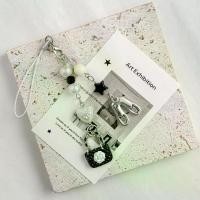 ราคา รองเท้าเต้นรำ, พวงกุญแจกระเป๋าถือ, โซ่โทรศัพท์มือถือ, กระเป๋าเปลี่ยน, กระเป๋าใส่หูฟัง, จี้, พวงกุญแจ, เหมาะสำหรับนักเรียนและกระเป๋านักเรียน (1731659468426021045)