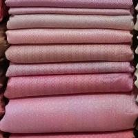 ราคา MANEERAT THAISILK ผ้าไหมไทย ทอลายลูกแก้ว ผ้าหน้ากว้าง 1 เมตร ความยาว 4 เมตร ตัดได้ 1 ชุด (1731800657187407116)