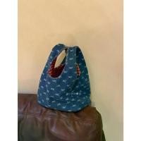 ราคา กระเป๋าถือปักลาย พร็อพคิตตี้น่ารัก ดีไซน์ใหม่ พกพาสะดวก กระเป๋าโท้ทสีบล็อกกลางแจ้ง กระเป๋าใบเล็ก 2565 [ขายดีในร้าน] chanel purse chanel purse vivienne westwood wallets wallet (1731344218762807192)