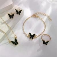 ราคา ชุดสร้อยคอ สร้อยข้อมือ ต่างหู ผีเสื้อน้ำมัน หยด สีชมพูดำ สไตล์สร้างสรรค์ chanel สี่ชิ้น (1730545526390294740)