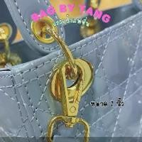 ราคา B-23 กระเป๋าสะพายหนังแก้ว Dr. 7 นิ้ว (1729663278198982940)