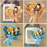 ราคา ช่อดอกไม้ดอกทานตะวันประดิษฐ์, ช่อดอกไม้หมี Dr สร้างสรรค์, ดอกไม้ประดิษฐ์ทอมือ, ชุดของขวัญรับปริญญา (1731538866797184057)