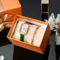 ราคา นาฬิกาควอทซ์สี่เหลี่ยม สไตล์วินเทจ ชุดของขวัญ 2 ชิ้น หน้าปัดเลขโรมัน สาย PU นาฬิกาข้อมือควอทซ์ (1731527302387369205)