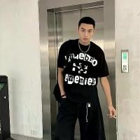 ราคา เสื้อยืดแขนสั้นผู้ชาย เทรนด์สตรีท ปักสติกเกอร์ดิจิตอล ทรงหลวม คอกลม เสื้อ ยืด บาง ๆ ใส่ สบาย เสื้อ วง จ๊ะทิงจา vintage rock tshirt (1731293163973018726)