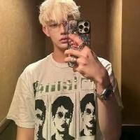 ราคา เสื้อยืดแขนสั้น สีขาว สเก็ตช์กราฟฟิตี้ ใหม่และหลวม สไตล์ลำลอง แบรนด์อินเทรนด์ สำหรับผู้ชายและผู้หญิง เสื้อยืดแขนสั้น เสื้อยืดบาง ใส่สบาย เสื้อ วง จ๊ะทิงจา vintage rock tshirt (1731293630178231398)