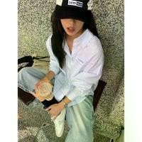 ราคา เสื้อเชิ้ต แขนยาว ทรงหลวม ลายทางแนวตั้ง สีฟ้าและสีขาว สำหรับผู้หญิง Huang Zheng กระเป๋า แฟชั่น เรียบง่าย และสง่างาม ฤดูร้อน 2025 ท๊อป 520453 อก 50 เสื้อ สียีนส์ คอปาด baby tee ma (1731974791928317020)