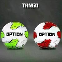 ราคา ลูกฟุตบอล OPTION TANGO เบอร์ 5 ผู้ชาย (1729967185597794912)