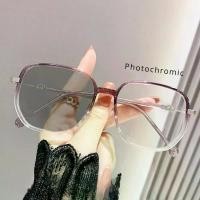 ราคา แว่นตาป้องกันแสงสีฟ้า, แฟชั่นใหม่, โฟโตโครมิก, การเปลี่ยนสี, แว่นตาพลาสติก, กรอบใหญ่, แว่นตาอ่านหนังสือ, แว่นตาป้องกันรังสีโฟโตโครมิก ส่อง พระเครื่อง บอยท่าพระจันทร์ แว่นท็ (1731586746874889989)