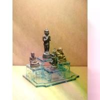 ราคา [COD] [Tiktok]หิ้งพระ เล็ก เหมาะสำหรับวาง พระเครื่อง พระกริ่ง รูปหล่อลอยองค์ วางหน้ารถ วางบนหิ้ง โต๊ะทำงาน (1731962829376619826)