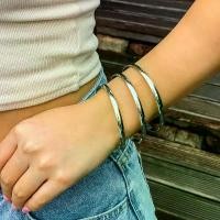 ราคา สร้อยข้อมือวงกลมธรรมดา, การออกแบบชั้นเดียวที่เรียบง่าย, รวมเครื่องประดับ, S ลาบูบู้ ลาบู บู้มา การอง bag charm รับเช่า พระเครื่อง พระบูชา ตุ้ม หู ของเล่น ญี่ปุ่น สร้อย คอ (1731873359066334897)