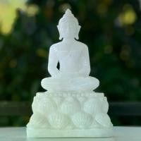 ราคา พระบูชา พระพุทธรูป พระแกะสลัก รูปทรง พระแก้วมรกต ปางนั่งสมาธิ หินขาว หน้าตัก 3 นิ้ว สูง 6.5 นิ้ว น้ำหนัก 1.2 กิโลกรัม (1730856842080979517)