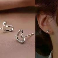 ราคา ต่างหูหัวใจหวาน แฟชั่นสร้างสรรค์ ขนาด 11 มม. ดีไซน์สดและเรียบง่าย ต่างหูรูปหัวใจร้อยเม็ด ขาเทียม ไทเทเนียม จีวร พระ จี้ พระปิดตา องค์ เล็ก พระปาง เปิด โลก ขนาด ห้อยคอ กร (1732194908626127698)