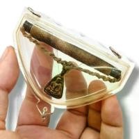 ราคา เหรียญหลวงพ่อเงิน วัดบางคลาน พร้อมตะกรุดจารมือรุ่นเก่า เลี่ยมกรอบกันน้ำอย่างดี ของสะสม (1731951863902471828)