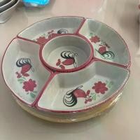 ราคา ชุดออเดิฟ เซรามิค ชุดจานออเดิร์ฟ 5ช่อง พร้อมถาดไม้หมุนได้ กว้าง 30cm จานออเดิร์ฟเซรามิคลายไก่ จานออเดิฟ ถาดหลุม (1729626717184494433)