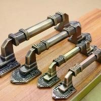 ราคา มือจับประตูไม้, ไม่ต้องเจาะ, ทองเหลืองโบราณ, สไตล์ยุโรป, สองประตู, ทันสมัยเก่า, ติดพื้นผิว, เหมาะสำหรับประตูตู้, ประตูห้อง เจงกิสข่าน มือ คีย์การ์ด คอนโด door lock ที่ (1731457465855935619)