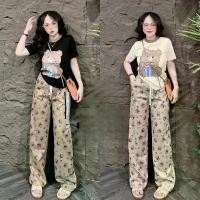 ราคา ชุดลำลองสำหรับผู้หญิง สไตล์เกาหลี ฤดูร้อน มาใหม่ พิมพ์ลายการ์ตูน แขนสั้น กางเกงขาสั้น ขาหลวม ทรงหลวม ชุดสองชิ้น ชุด เซ็ต ผ้า สปัน เสื้อ เอวลอย กางเกง เจเจ ชุด ลาดกระบัง สาวอวบ เสื้อผ้า (17320167950503