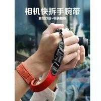 ราคา สายรัดข้อมือกล้อง ดีไซน์แบบปลดเร็ว เหมาะสำหรับกล้อง DSLR Canon Nikon Sony Fujifilm กล้องมิเรอร์เลส กันกระแทก สายคล้องมือ (1731214154015606475)