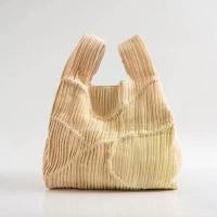 ราคา WASTE CRAFT BAG กระเป๋าจากผ้าเส้นใยผักตบชวา (1731773648266167361)