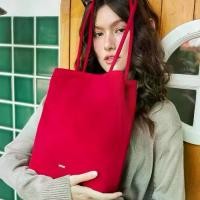 ราคา WOVE - Bucket Tote bag กระเป๋าสะพายไหล่ทรงถัง หนังกลับนิ่ม (1731431561049377016)