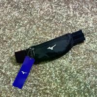 ราคา กระเป๋าวิ่ง Mizuno Running Waist Pouch BLACK สวัสดิการสด (1732130759339181268)
